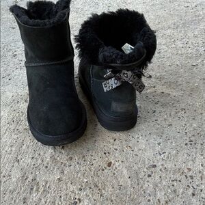 UGG Mini Bailey Bow